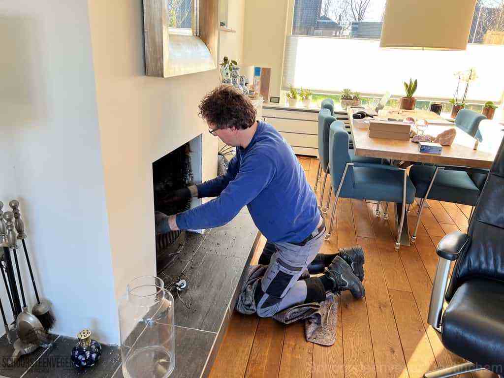 Schouwveger Doetinchem kleed schoorsteenreiniger Schouwveger Doetinchem kleed schoorsteenreiniger
